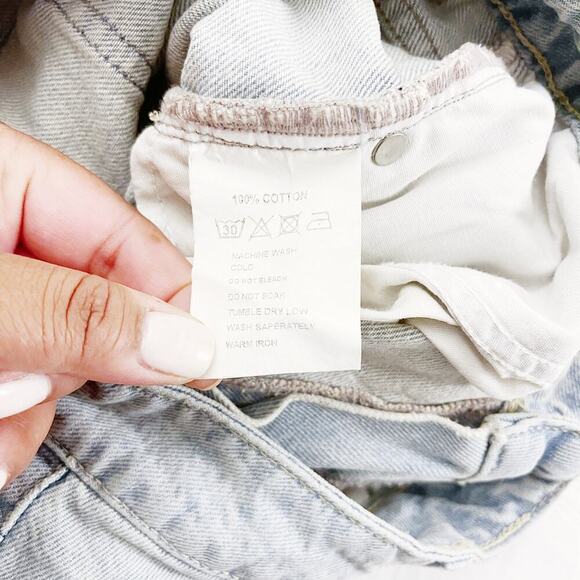 BOA Light Wash Wide Leg Denim jeans Size Small - Picture 3 of 7